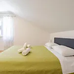 Manuela *
