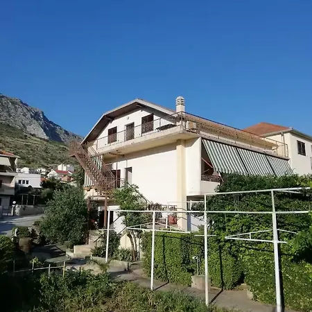 Manuela Apartment